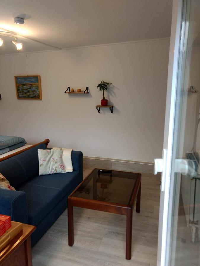 Ruhiges, Gemuetliches Zimmer Mit Bad Fuer 2 Personen, Mit Gartenterasse Lubeck Exterior photo