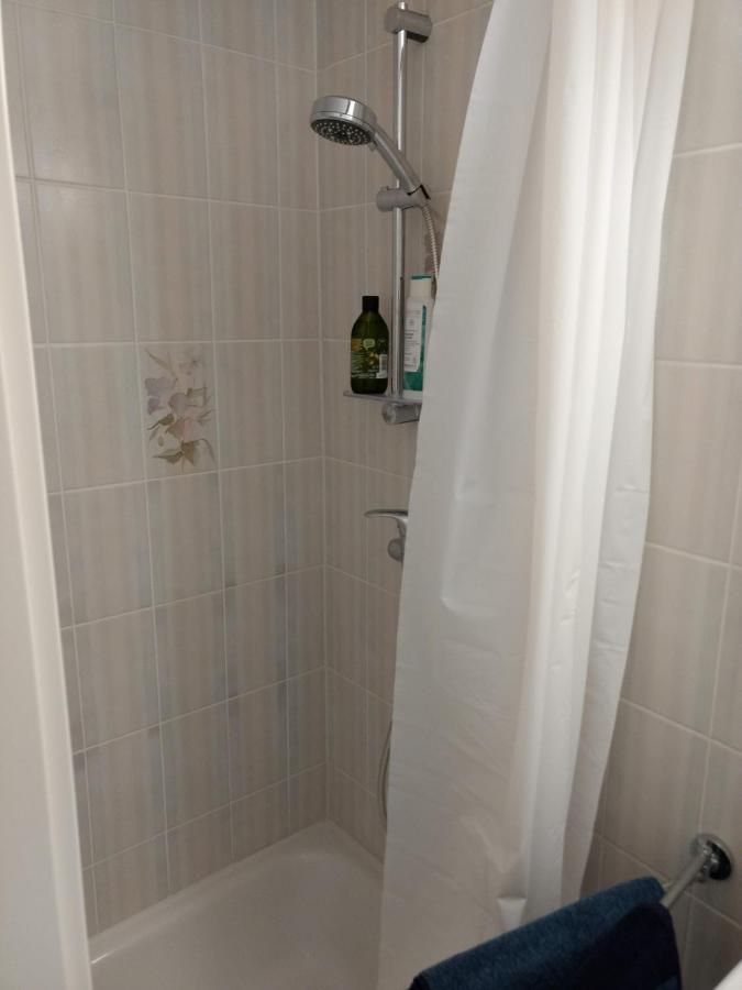 Ruhiges, Gemuetliches Zimmer Mit Bad Fuer 2 Personen, Mit Gartenterasse Lubeck Exterior photo